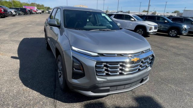 New 2027 Chevrolet Equinox LT w/ LPO, Floor Liner Package FWD image 4