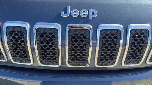 Used 2020 Jeep Cherokee Limited AWD/4WD image 9