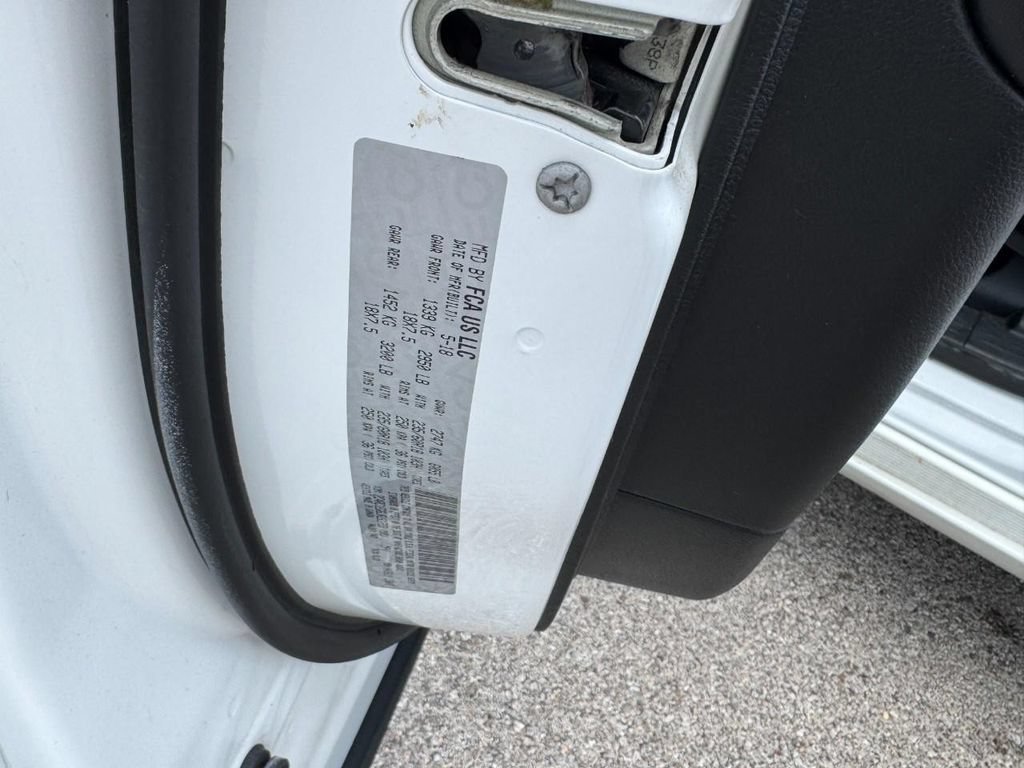 Used 2018 Chrysler Pacifica Touring-L Plus FWD image 27