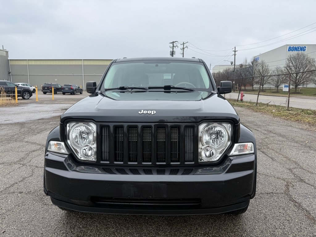 Used 2010 Jeep Liberty Sport w/ Popular Equipment Group AWD/4WD image 7