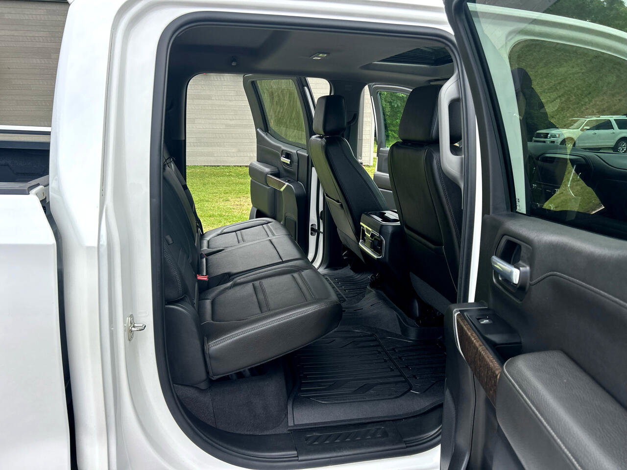 Used 2019 GMC Sierra 1500 Denali w/ Denali Ultimate Package image 11