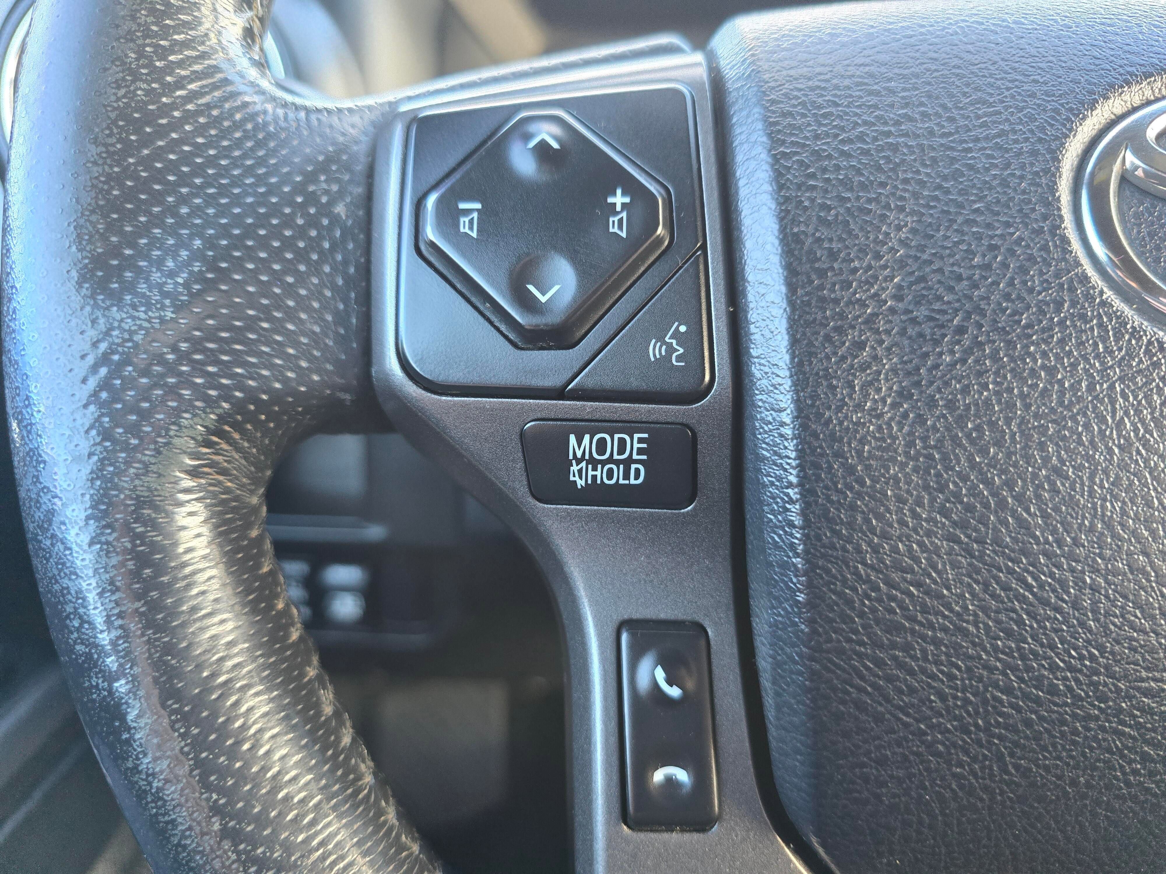 Used 2017 Toyota Tacoma TRD Pro image 23