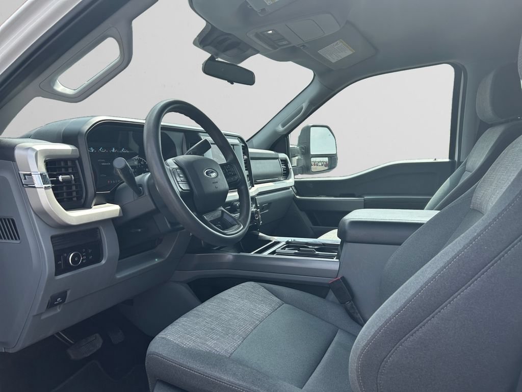 Used 2025 Ford F250 XLT w/ FX4 Off-Road Package AWD/4WD image 11