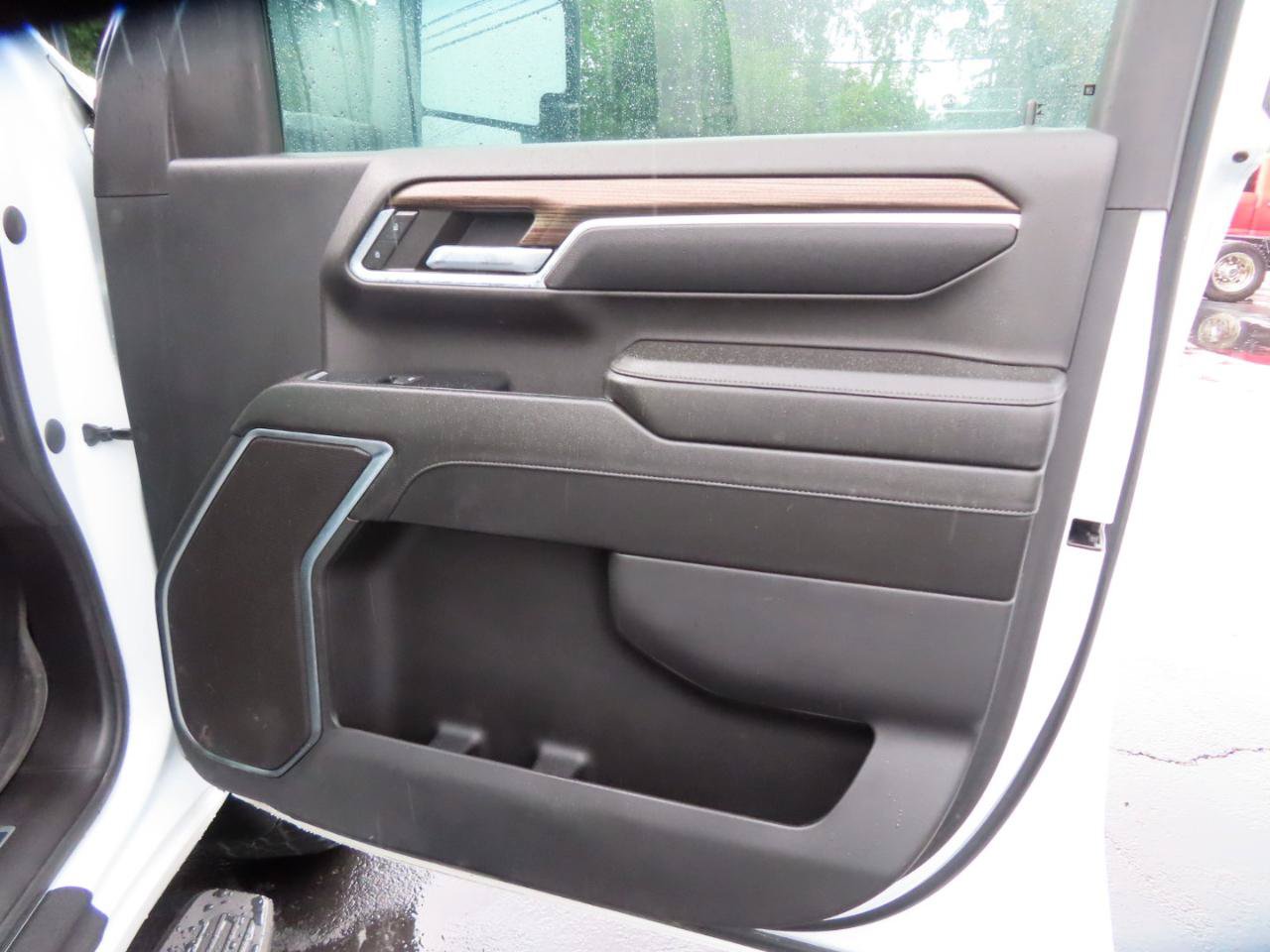 Used 2024 Chevrolet Silverado 2500 LT AWD/4WD image 43