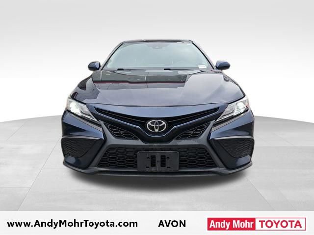 Used 2021 Toyota Camry SE image 3