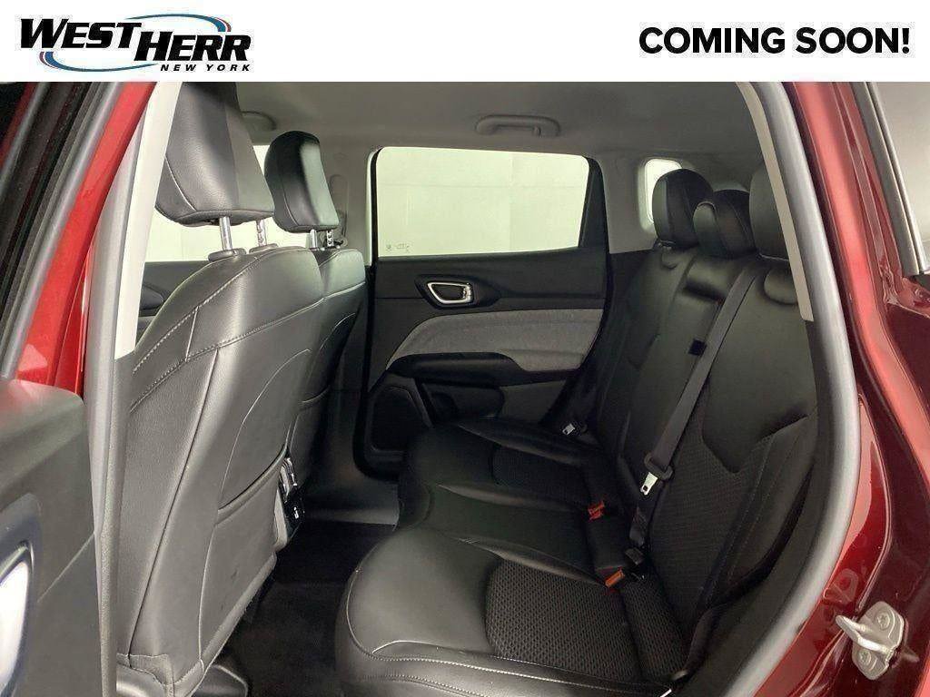 Used 2022 Jeep Compass Latitude w/ Convenience Group AWD/4WD image 43