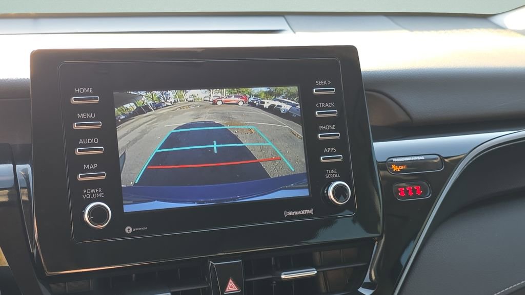 Used 2024 Toyota Camry SE image 25