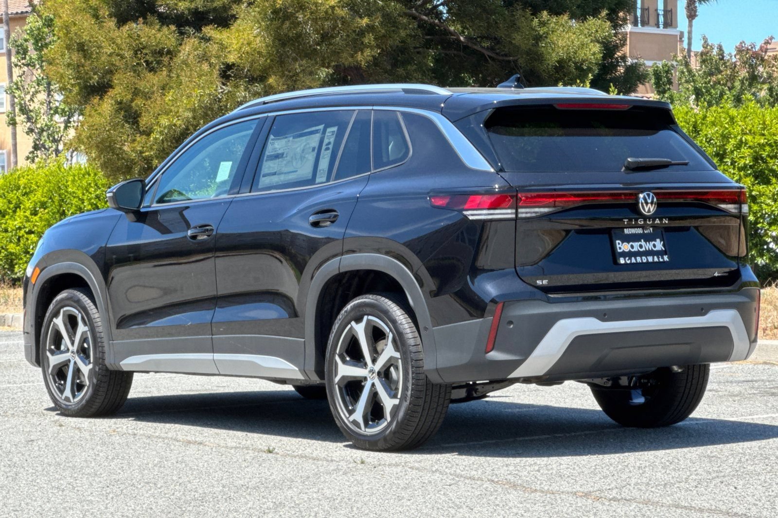New 2026 Volkswagen Tiguan SE AWD/4WD image 6