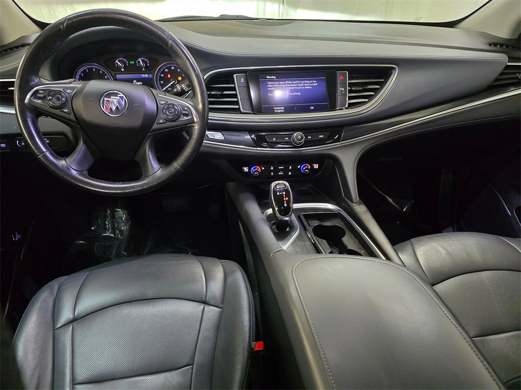 Used 2020 Buick Enclave Essence image 20
