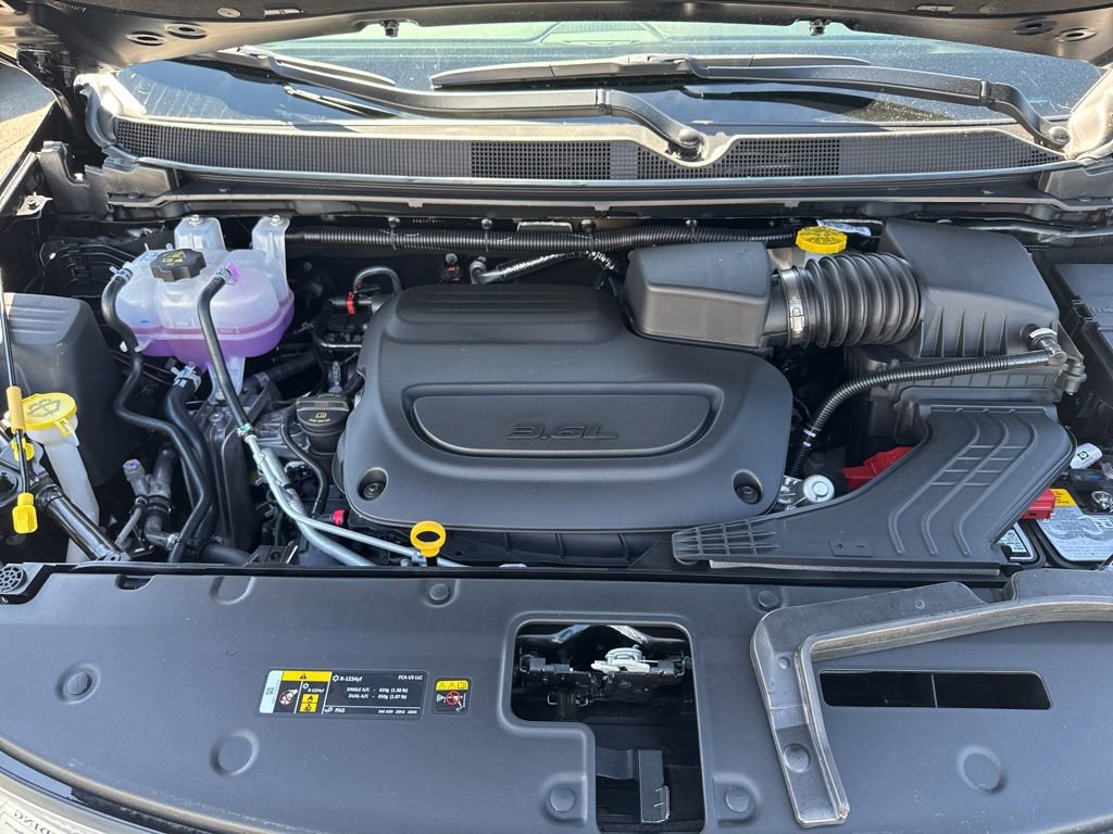 New 2027 Chrysler Pacifica Limited AWD/4WD image 29