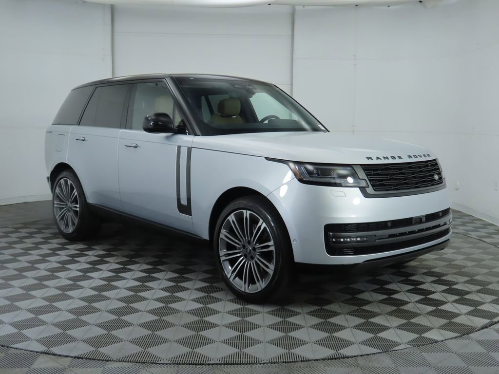 New 2025 Land Rover Range Rover SE image 3