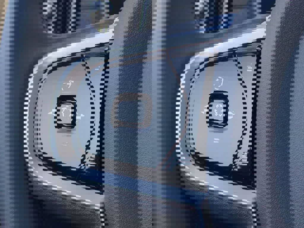 Used 2026 Volvo XC90 B6 Plus w/ Protection Package Premier image 23