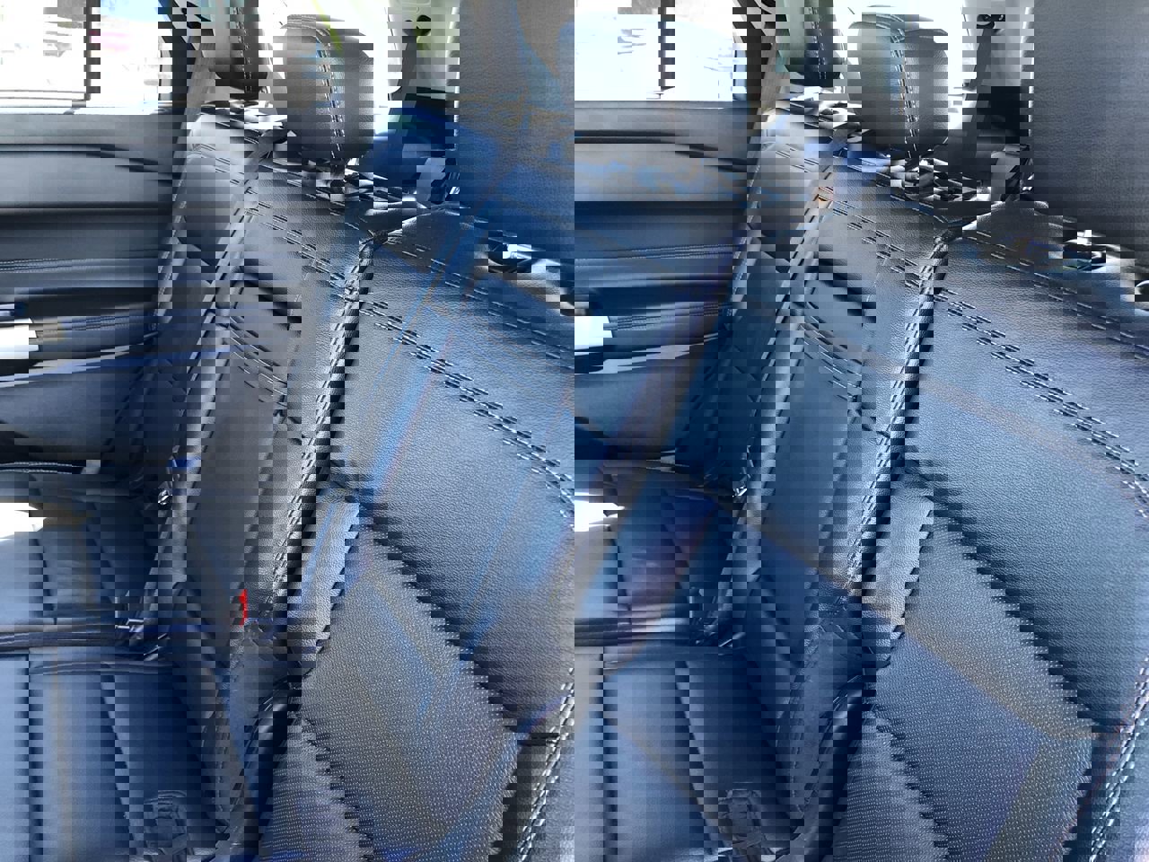 Used 2023 Ford Explorer Limited image 13