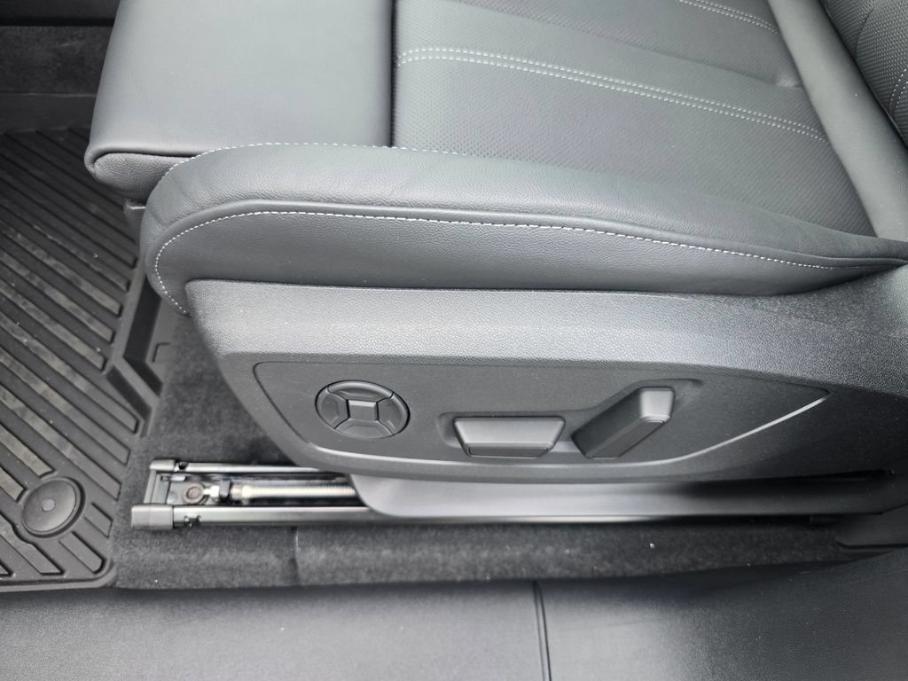 New 2027 Audi SQ6 e-tron Premium Plus AWD/4WD image 24