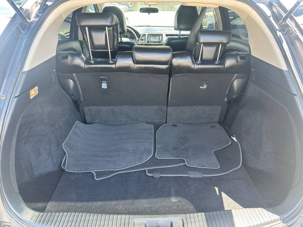 Used 2016 Honda HR-V LX image 18