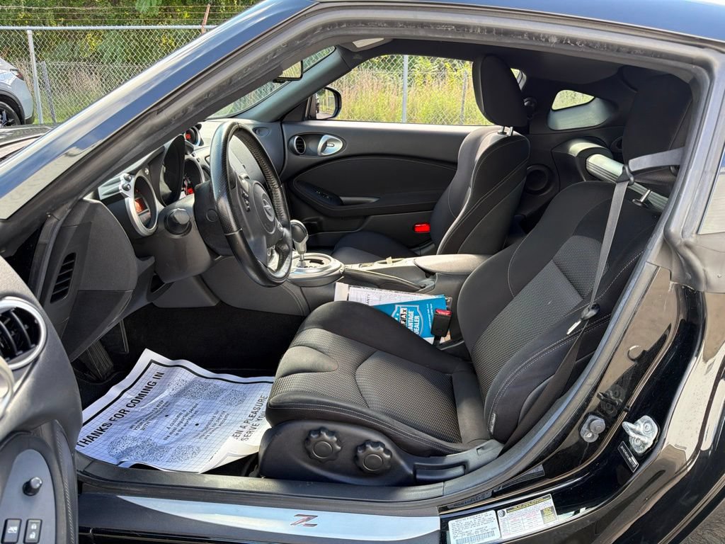 Used 2020 Nissan 370Z Coupe RWD image 14
