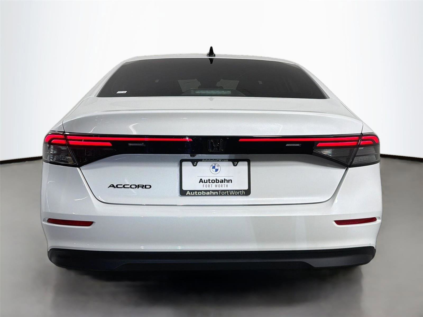 Used 2025 Honda Accord SE image 6
