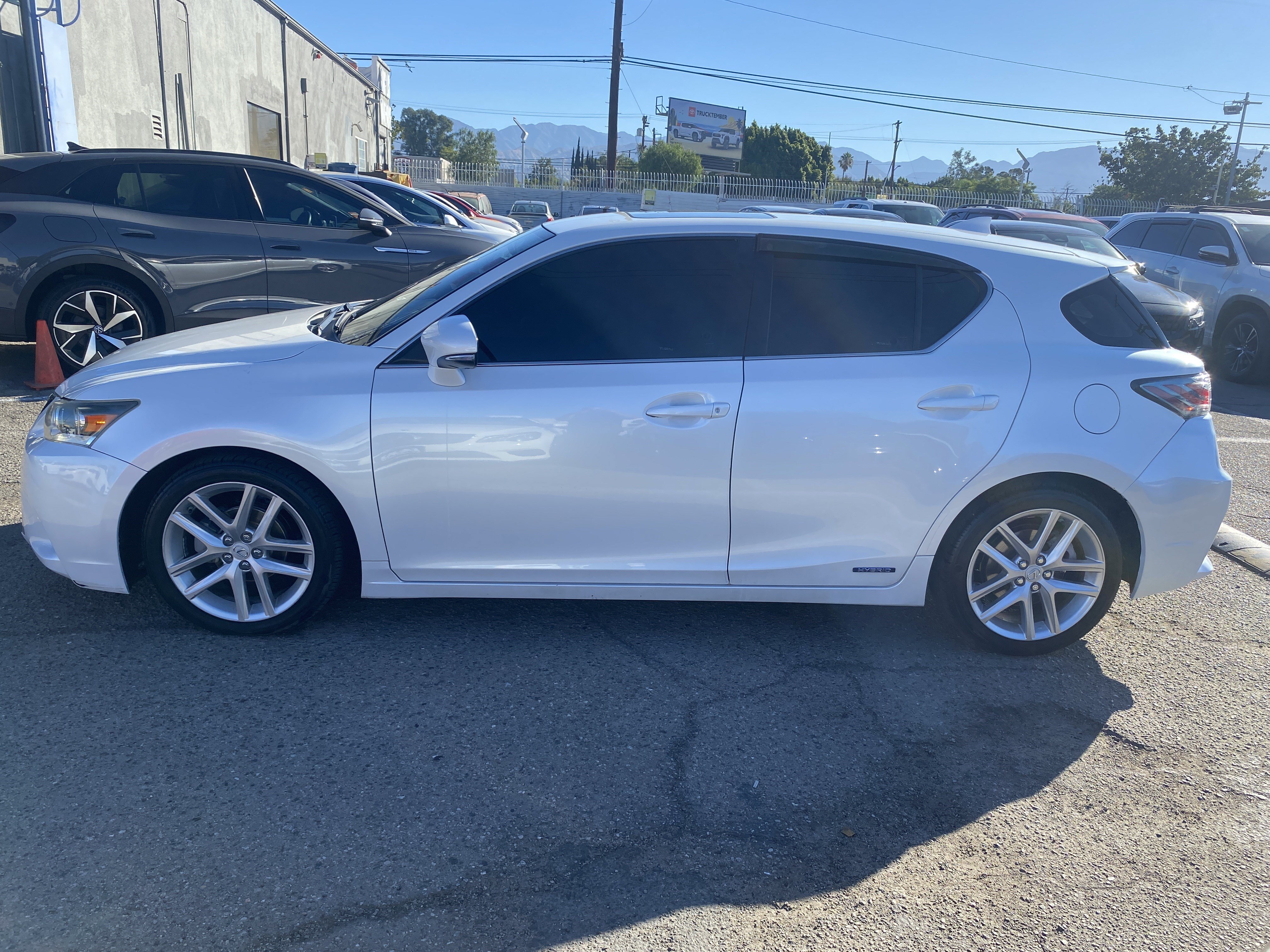 Used 2015 Lexus CT 200h FWD image 8