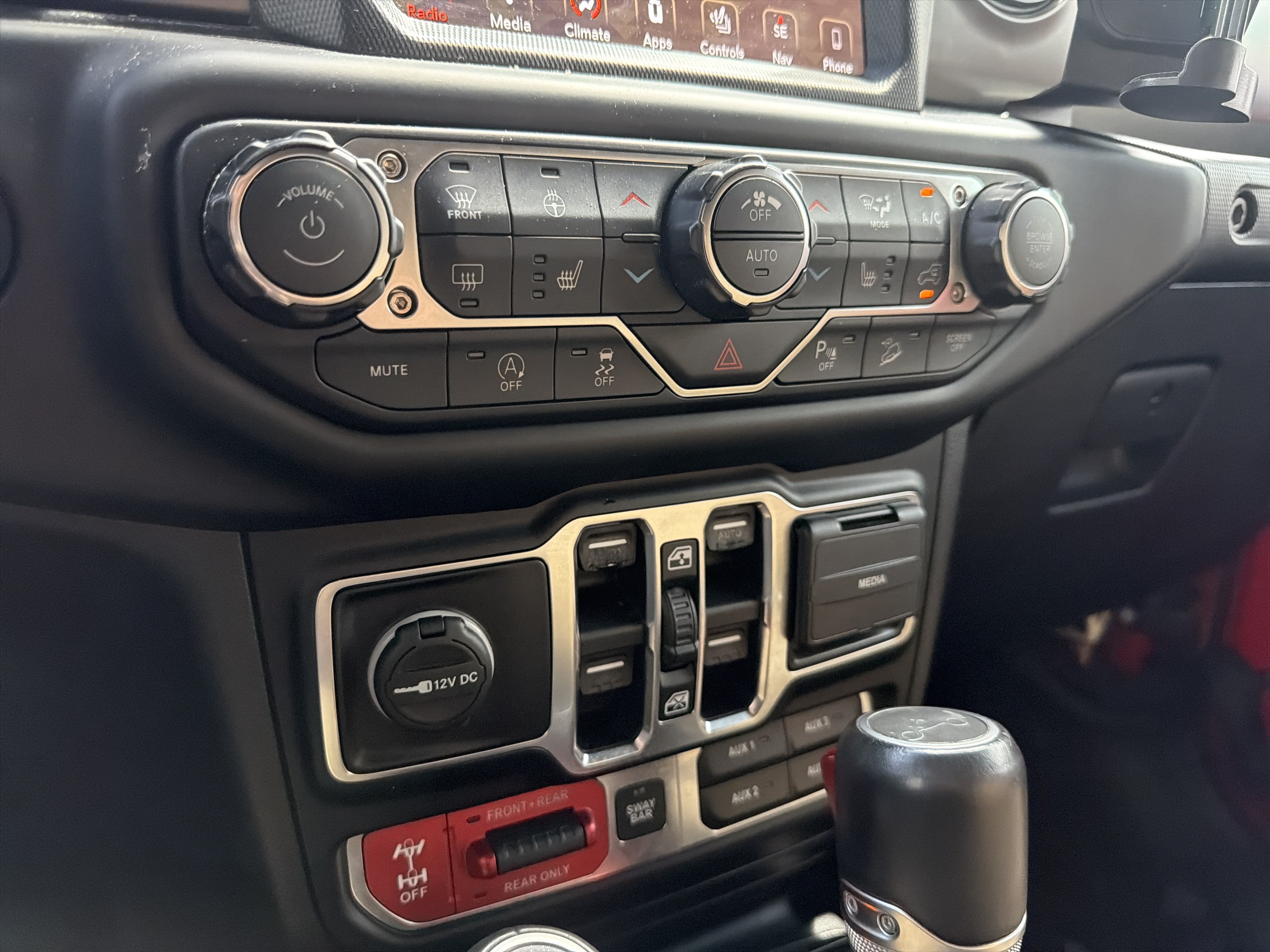 Used 2019 Jeep Wrangler Unlimited Rubicon AWD/4WD image 36