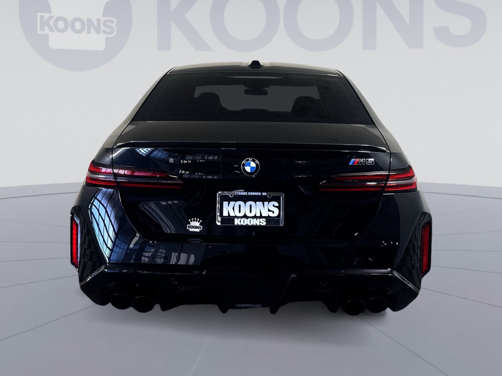 Used 2026 BMW M5 w/ Carbon Package AWD/4WD image 5