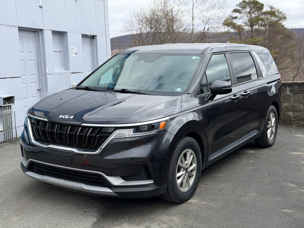 Used 2022 Kia Carnival LX FWD image 1