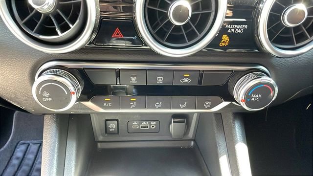 Used 2025 Nissan Sentra SV w/ Trunk Package image 19