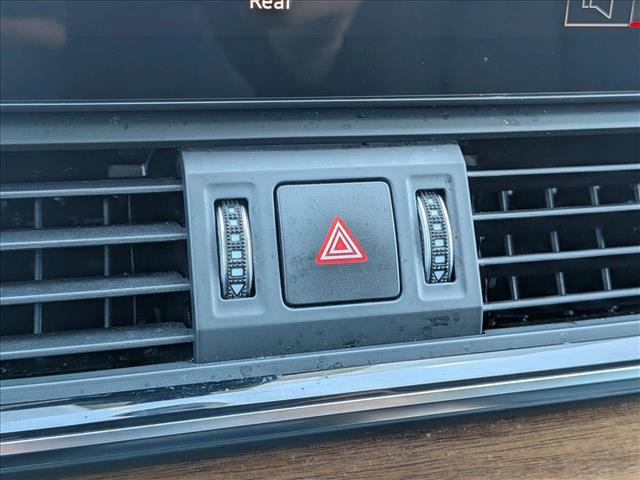 Used 2023 Audi Q5 2.0T Premium image 15