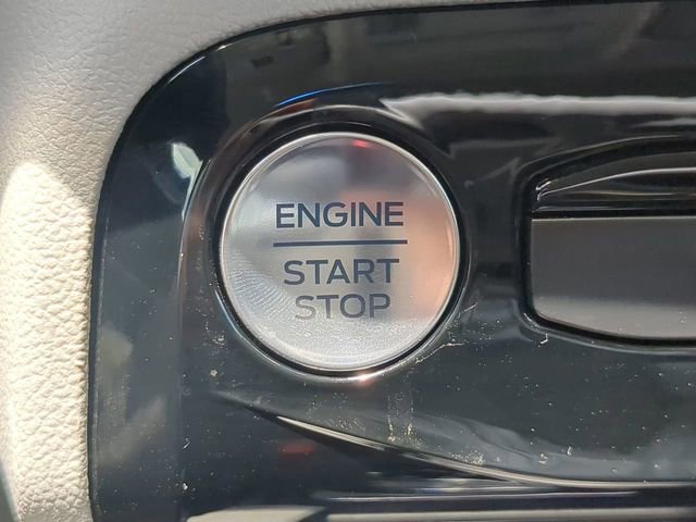 New 2025 Ford Escape SE w/ PHEV Premium Package image 31