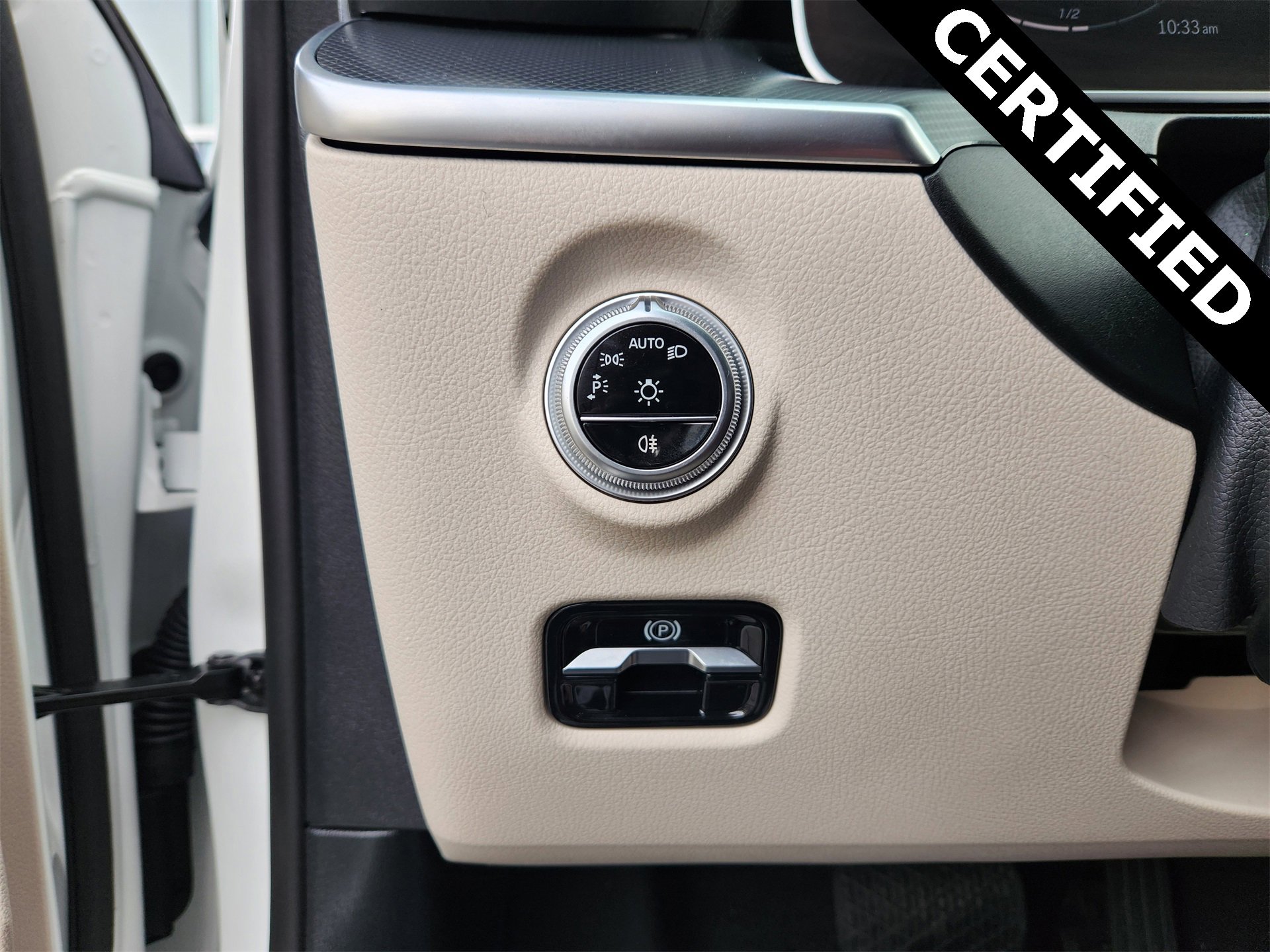 Certified 2025 Mercedes-Benz C 300 Sedan image 23