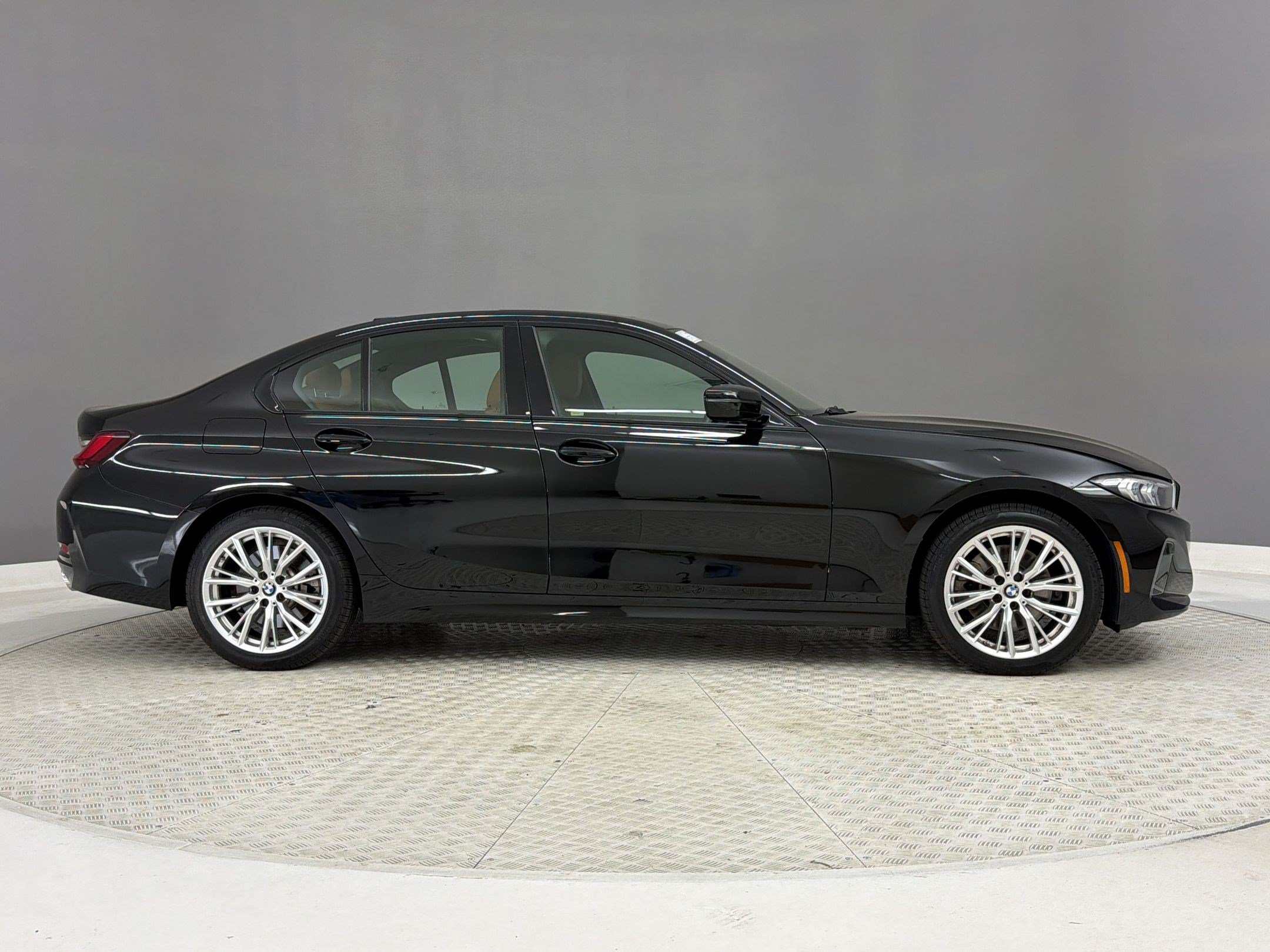 Used 2023 BMW 330i Sedan w/ Driving Assistance Package RWD image 8