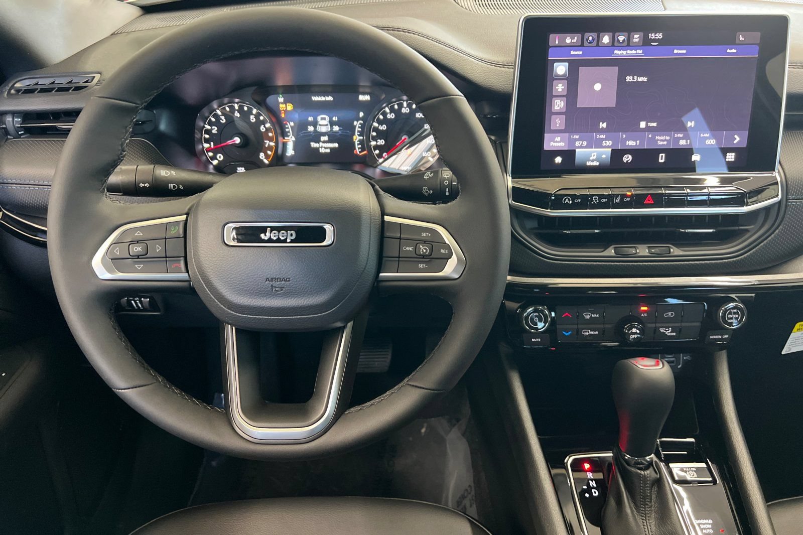 New 2026 Jeep Compass Latitude AWD/4WD image 13