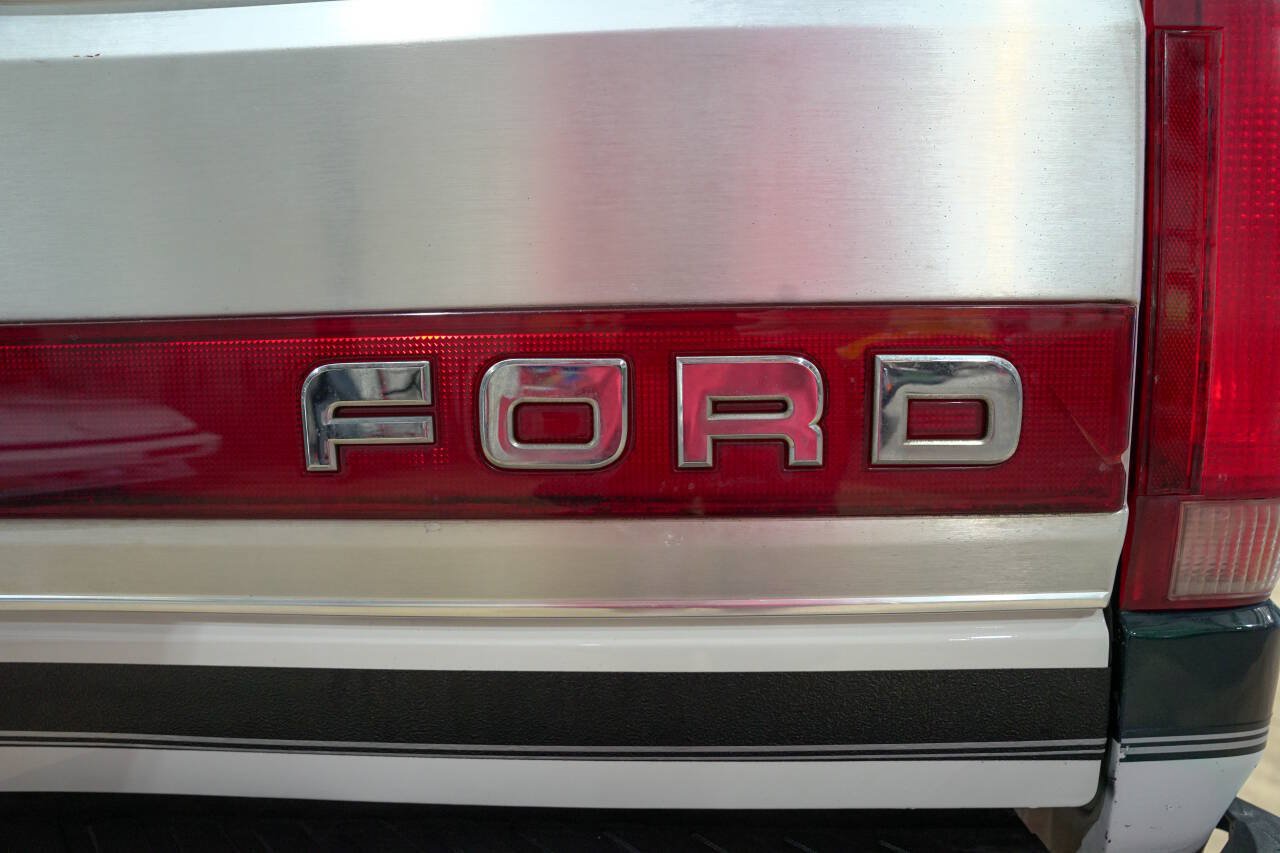 Used 1992 Ford F250 4x4 Regular Cab image 24