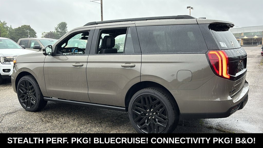 New 2027 Ford Expedition Platinum w/ Stealth Performance Package AWD/4WD image 5