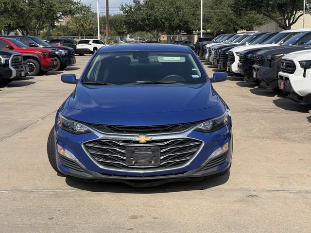 Used 2023 Chevrolet Malibu LT FWD image 2