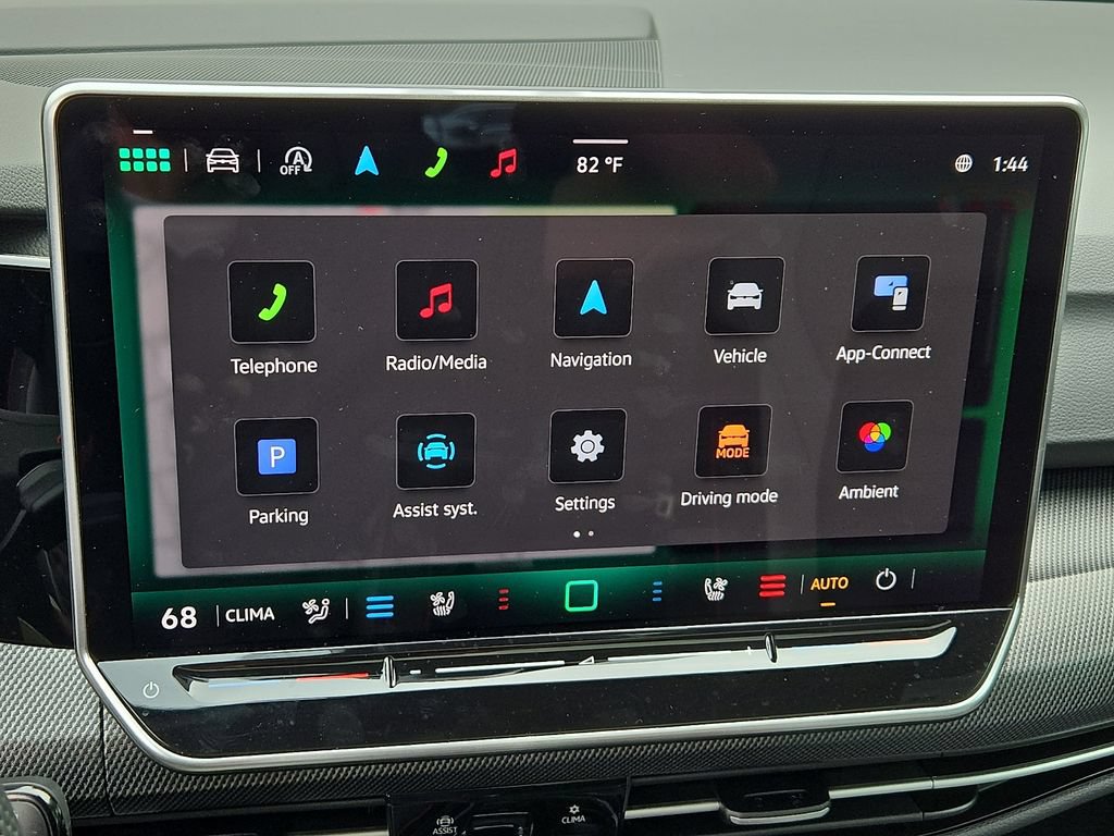 Certified 2025 Volkswagen GTI SE FWD image 27