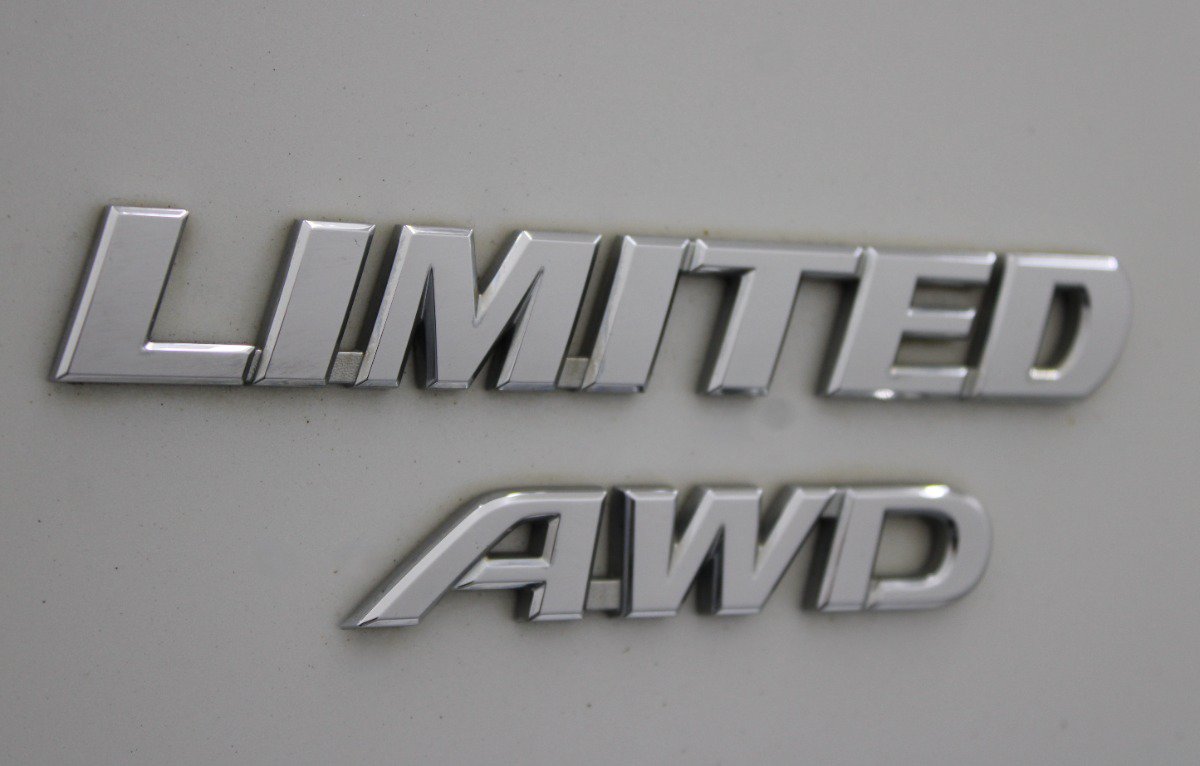 Used 2016 Toyota RAV4 Limited w/ Advanced Technology Package AWD/4WD image 40
