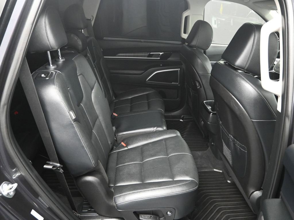 Certified 2025 Kia Telluride EX image 38
