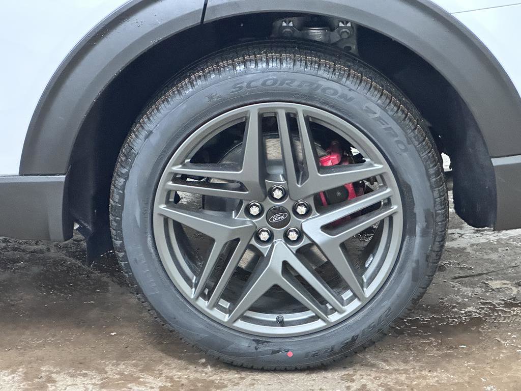 New 2026 Ford Explorer ST-Line w/ ST-Line Street Pack image 38
