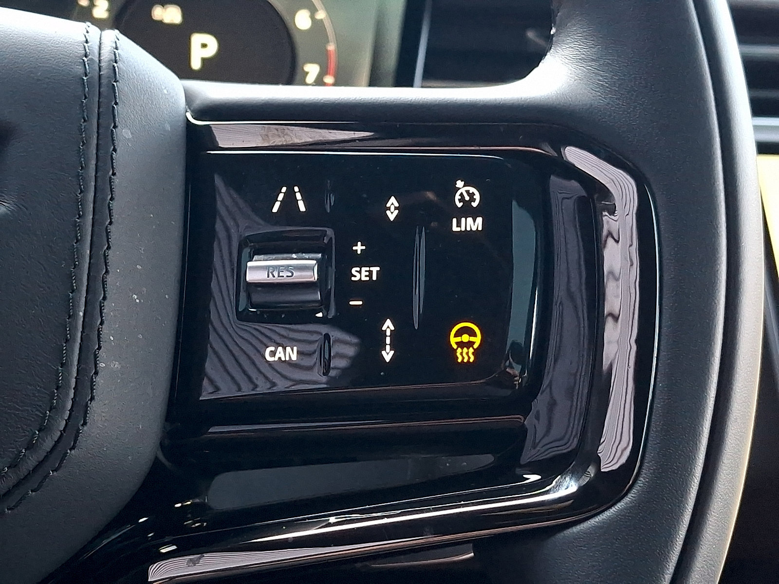 Used 2025 Land Rover Range Rover Sport Autobiography AWD/4WD image 24