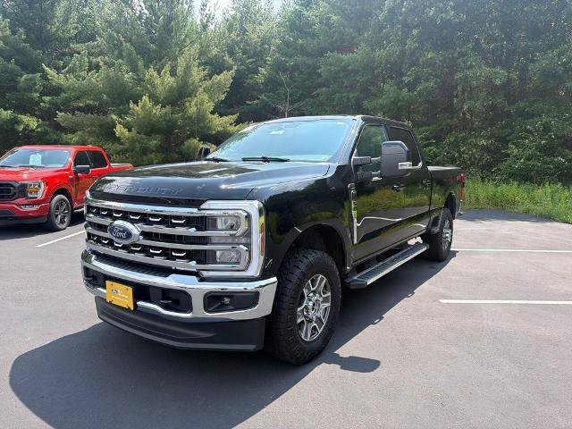Certified 2025 Ford F350 Lariat w/ FX4 Off-Road Package AWD/4WD image 3