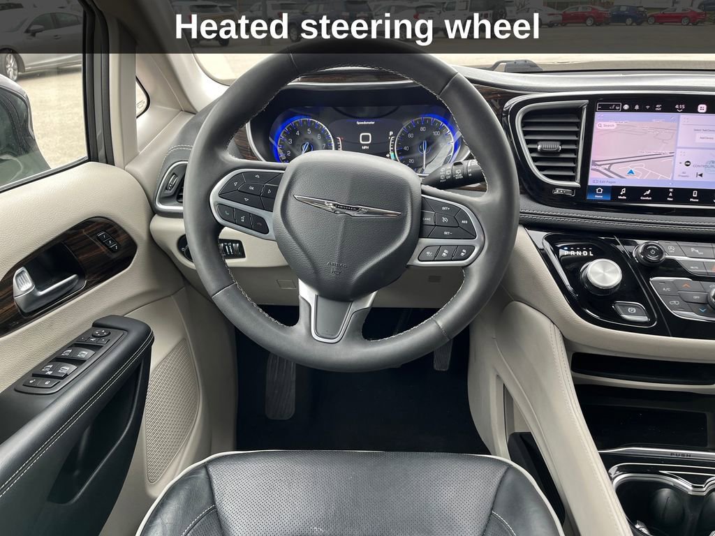 Used 2023 Chrysler Pacifica Limited image 16