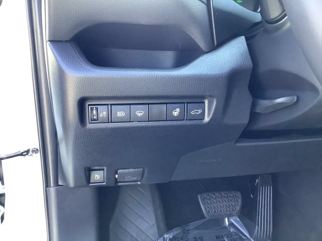 Used 2019 Toyota RAV4 XLE w/ Convenience Package AWD/4WD image 15