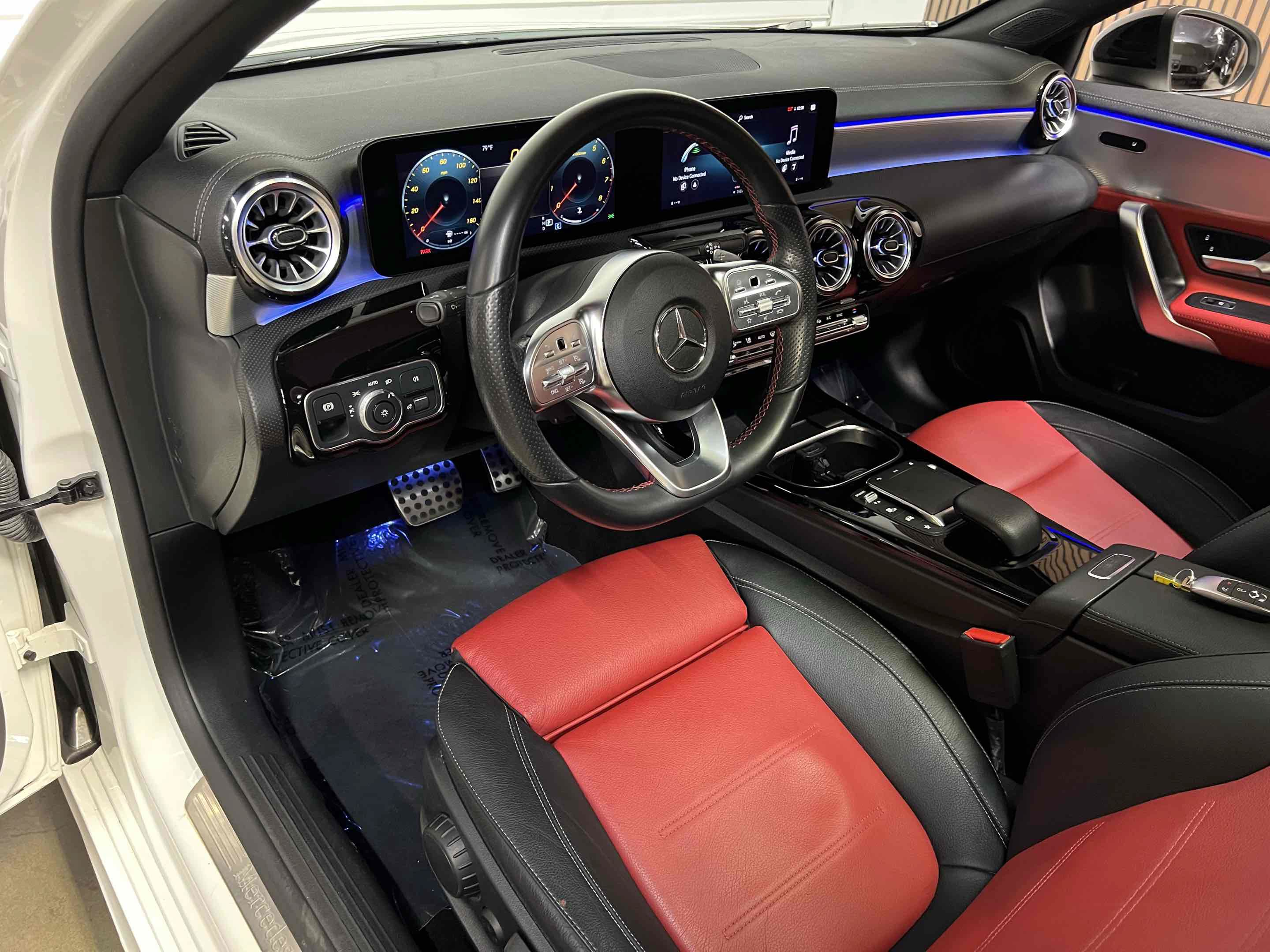 Used 2022 Mercedes-Benz A 220 w/ AMG Line image 3