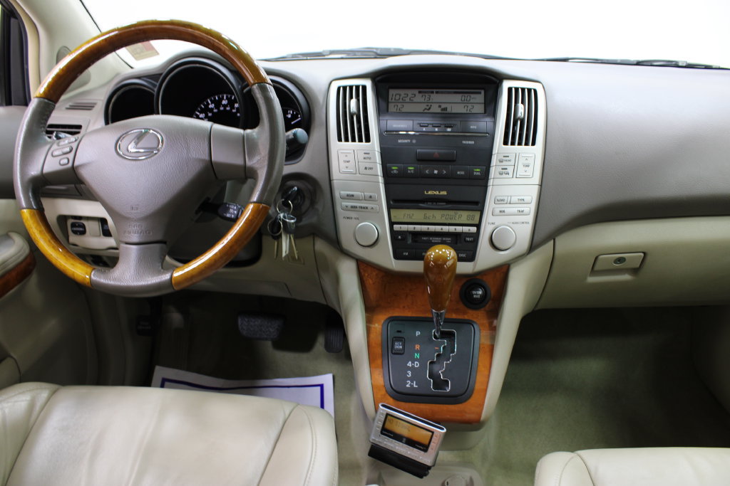 Used 2004 Lexus RX 330 FWD image 9