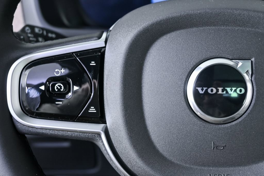 New 2026 Volvo XC90 B5 Ultra w/ Protection Package image 10