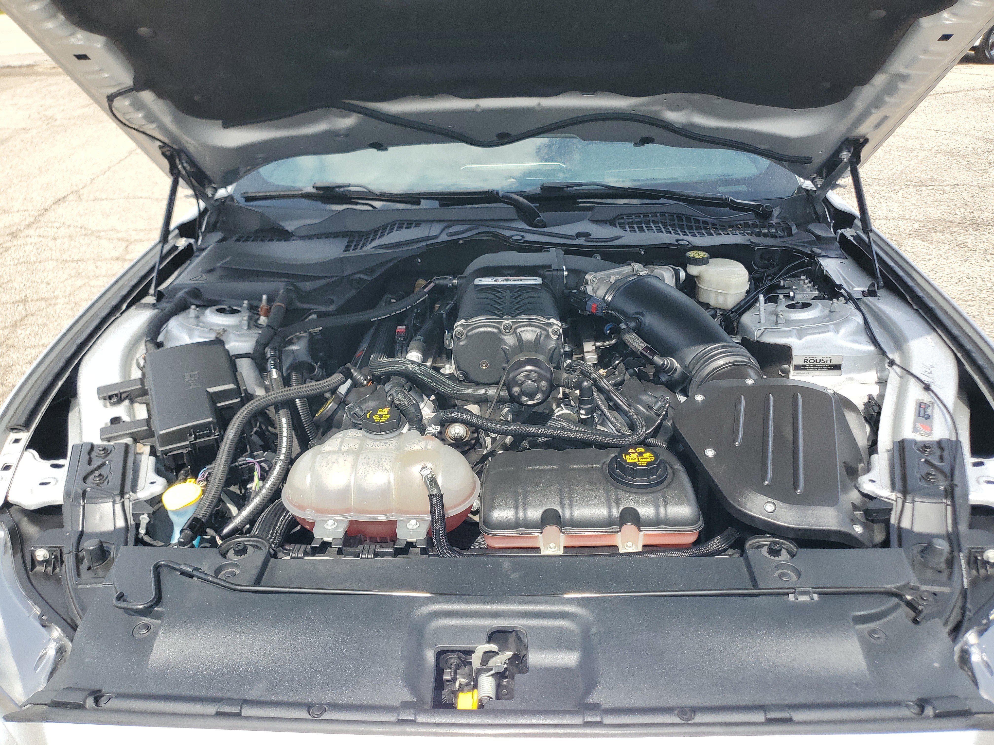 Used 2017 Ford Mustang GT Premium RWD image 8