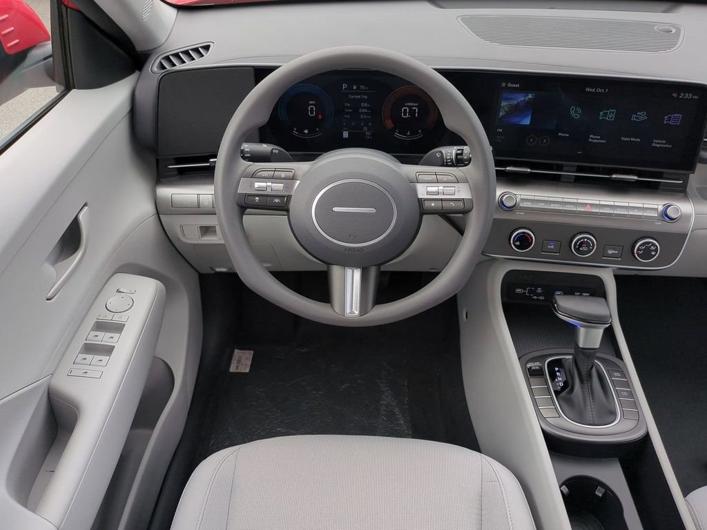 New 2026 Hyundai Kona SE image 18