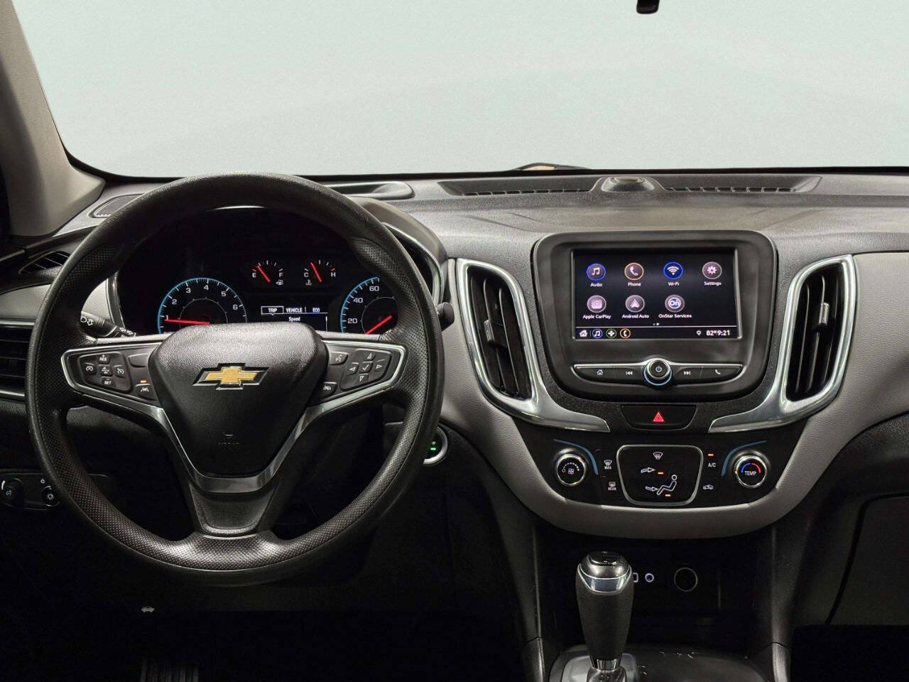 Used 2020 Chevrolet Equinox LS FWD image 25