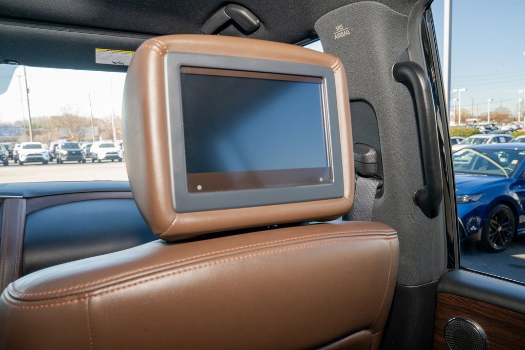Used 2020 Nissan Armada Platinum w/ Platinum Reserve Package image 17