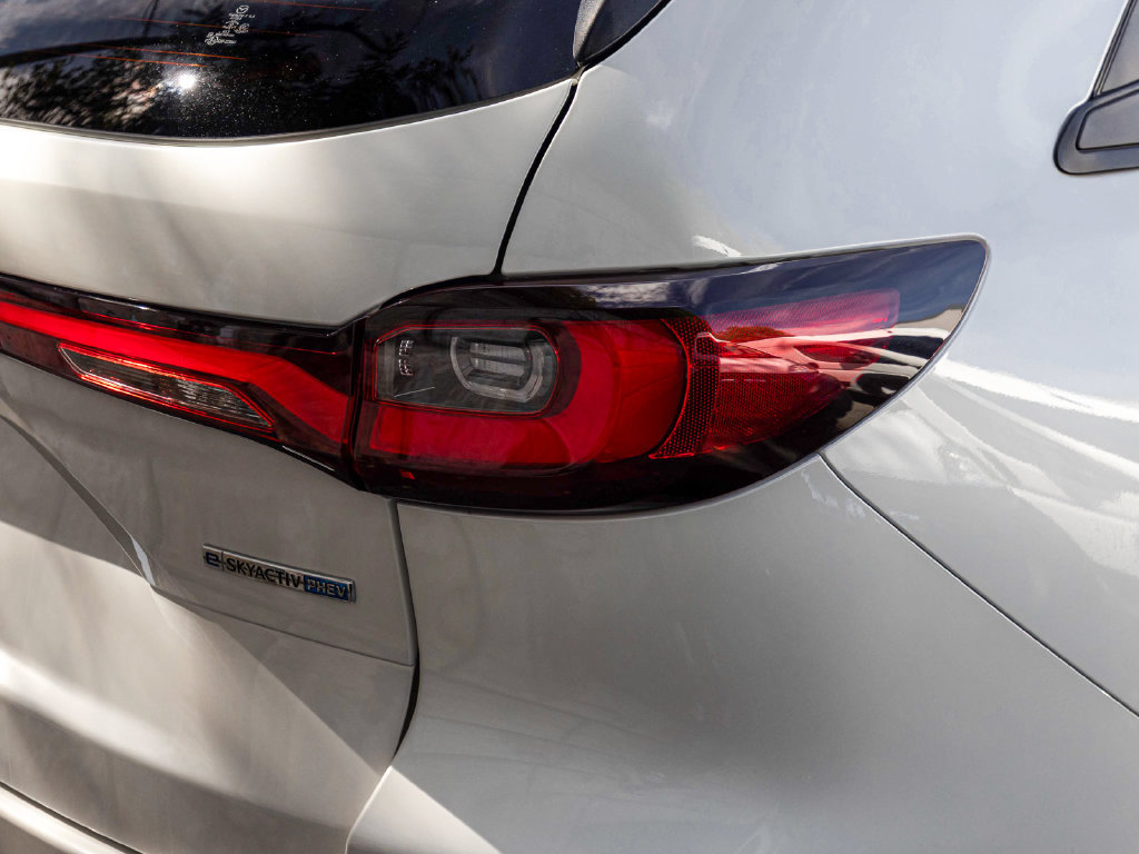 Used 2025 MAZDA CX-70 Plug-In Hybrid w/ Premium Plus AWD/4WD image 37